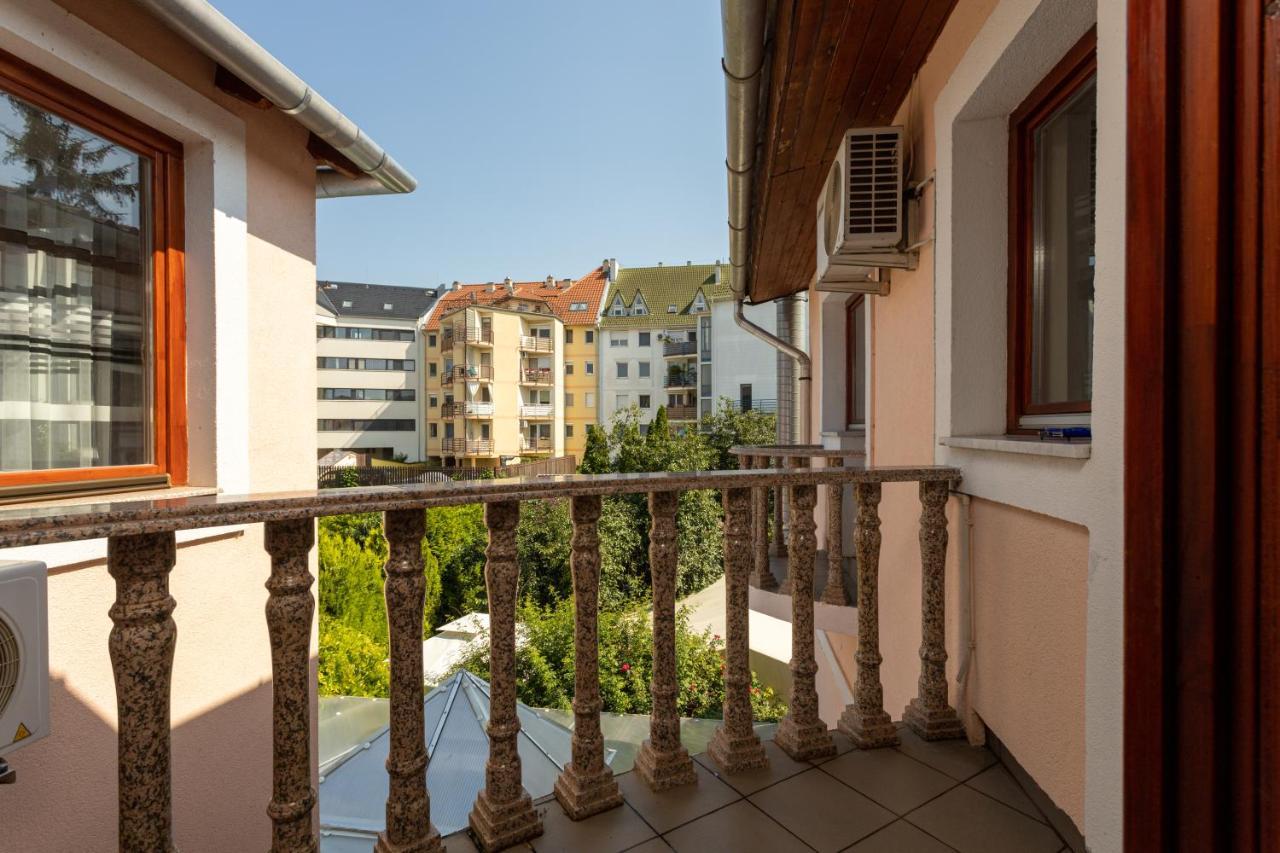 סגד Illes Hotel מראה חיצוני תמונה