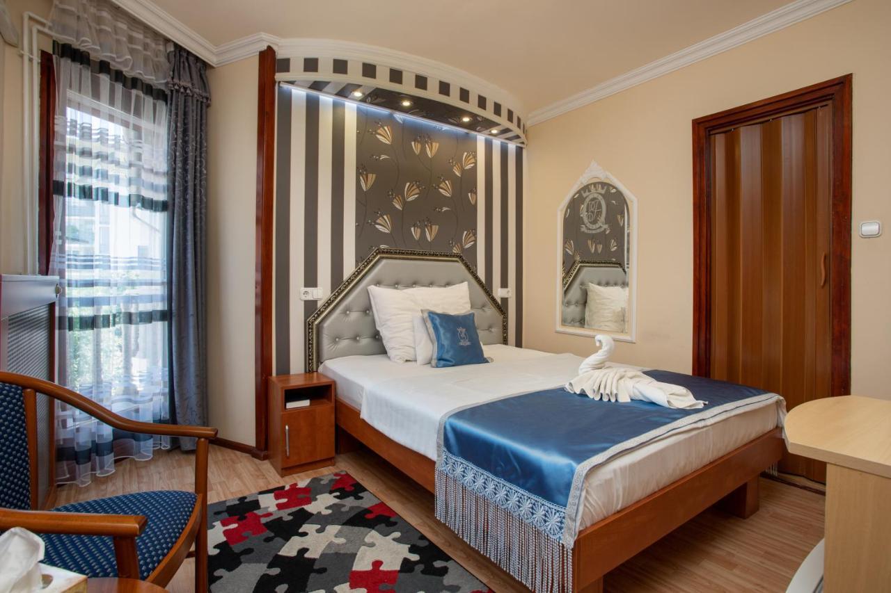 סגד Illes Hotel מראה חיצוני תמונה