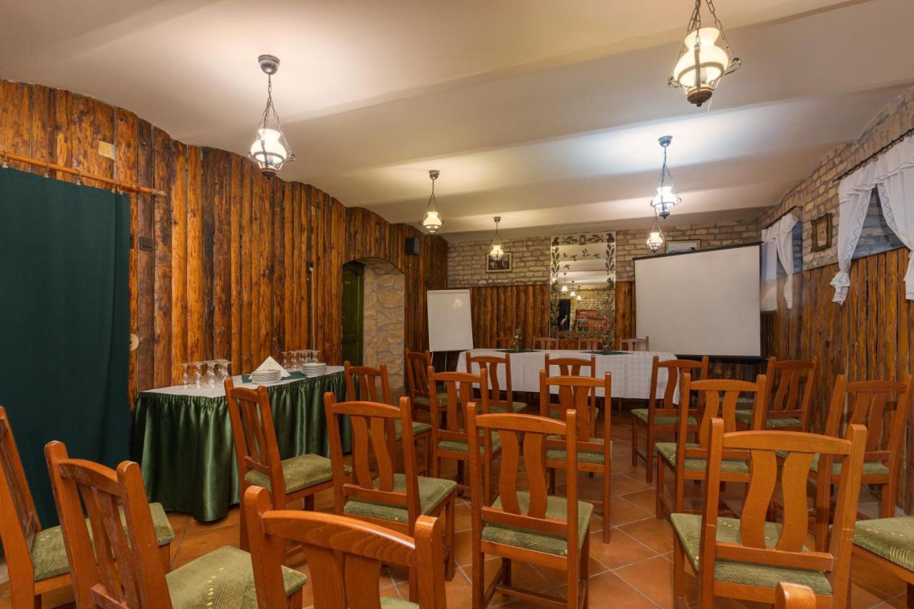 סגד Illes Hotel מראה חיצוני תמונה