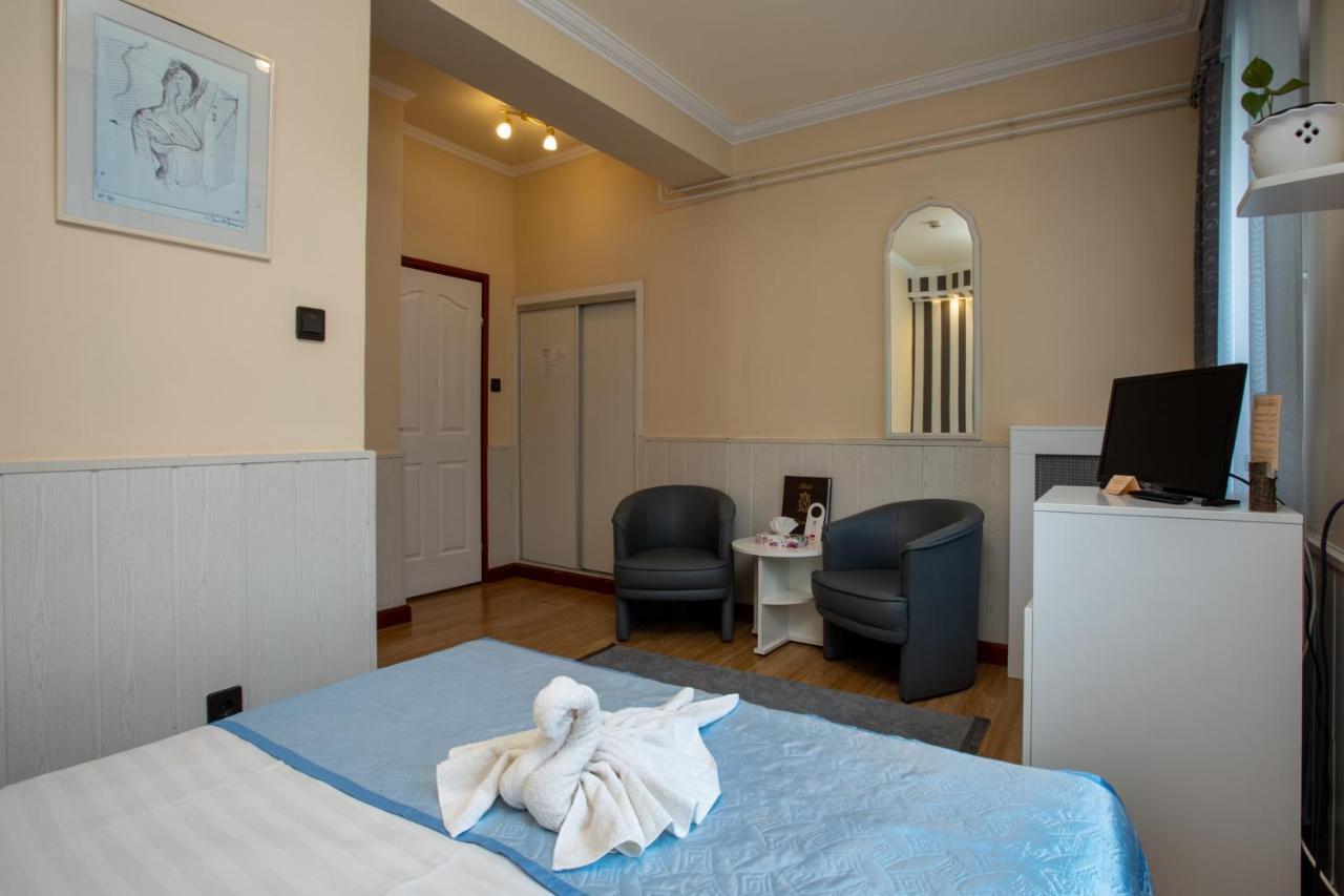 סגד Illes Hotel מראה חיצוני תמונה