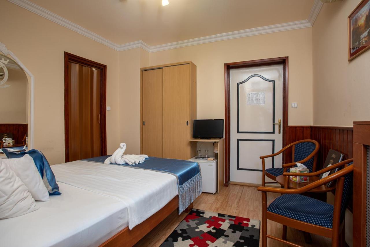 סגד Illes Hotel מראה חיצוני תמונה