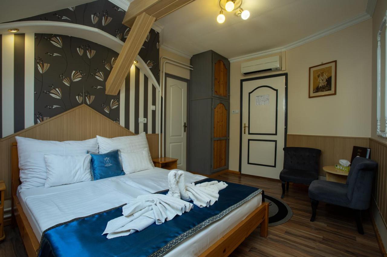 סגד Illes Hotel מראה חיצוני תמונה