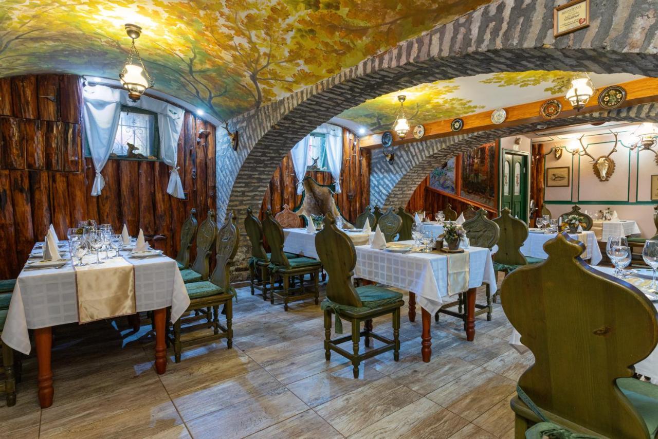 סגד Illes Hotel מראה חיצוני תמונה