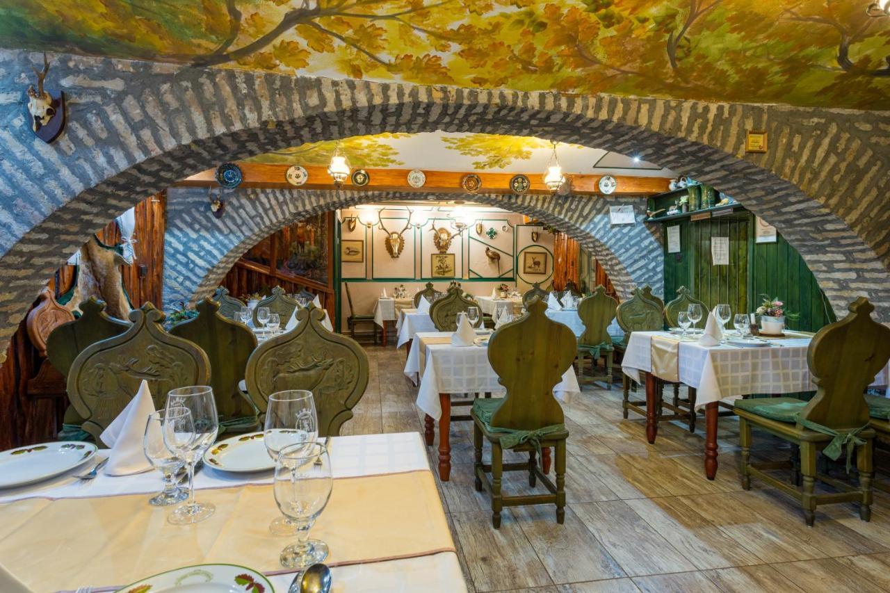סגד Illes Hotel מראה חיצוני תמונה