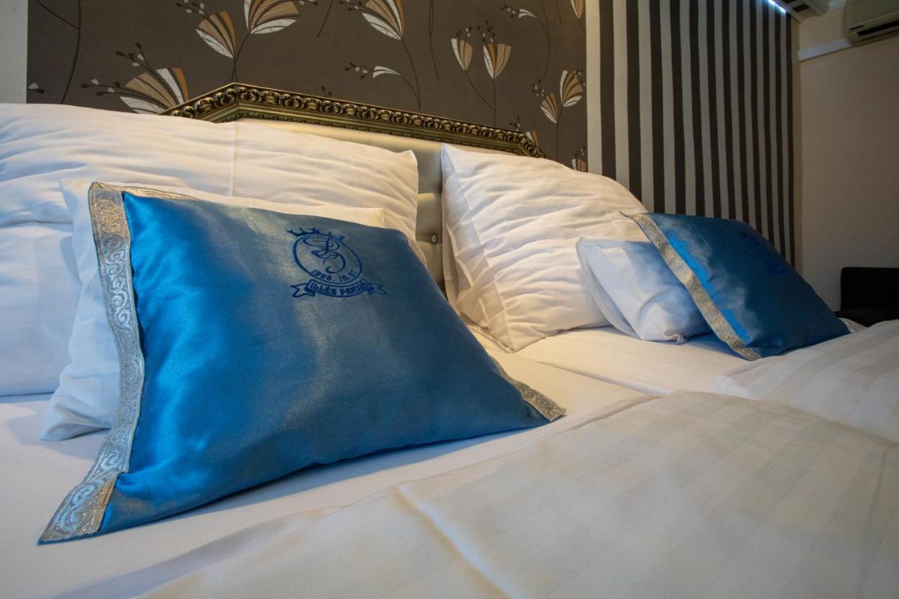 סגד Illes Hotel מראה חיצוני תמונה