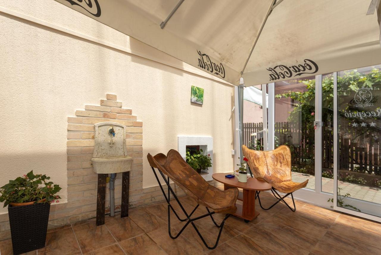 סגד Illes Hotel מראה חיצוני תמונה