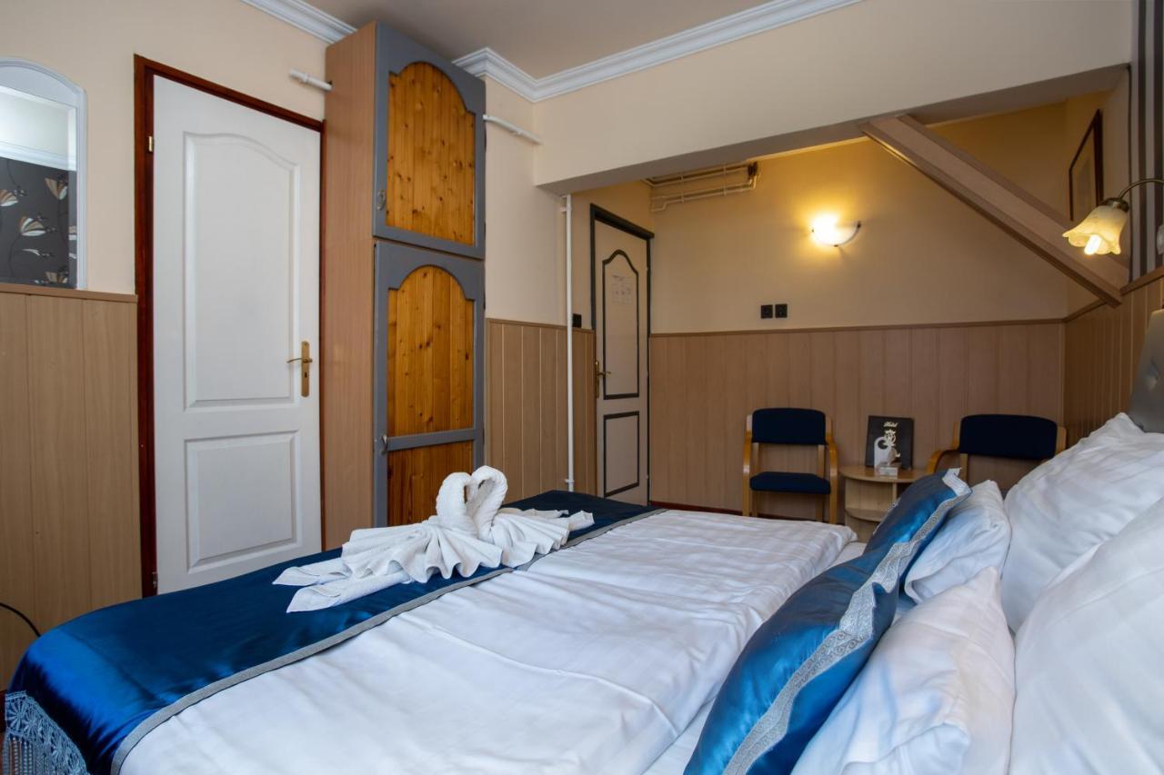 סגד Illes Hotel מראה חיצוני תמונה