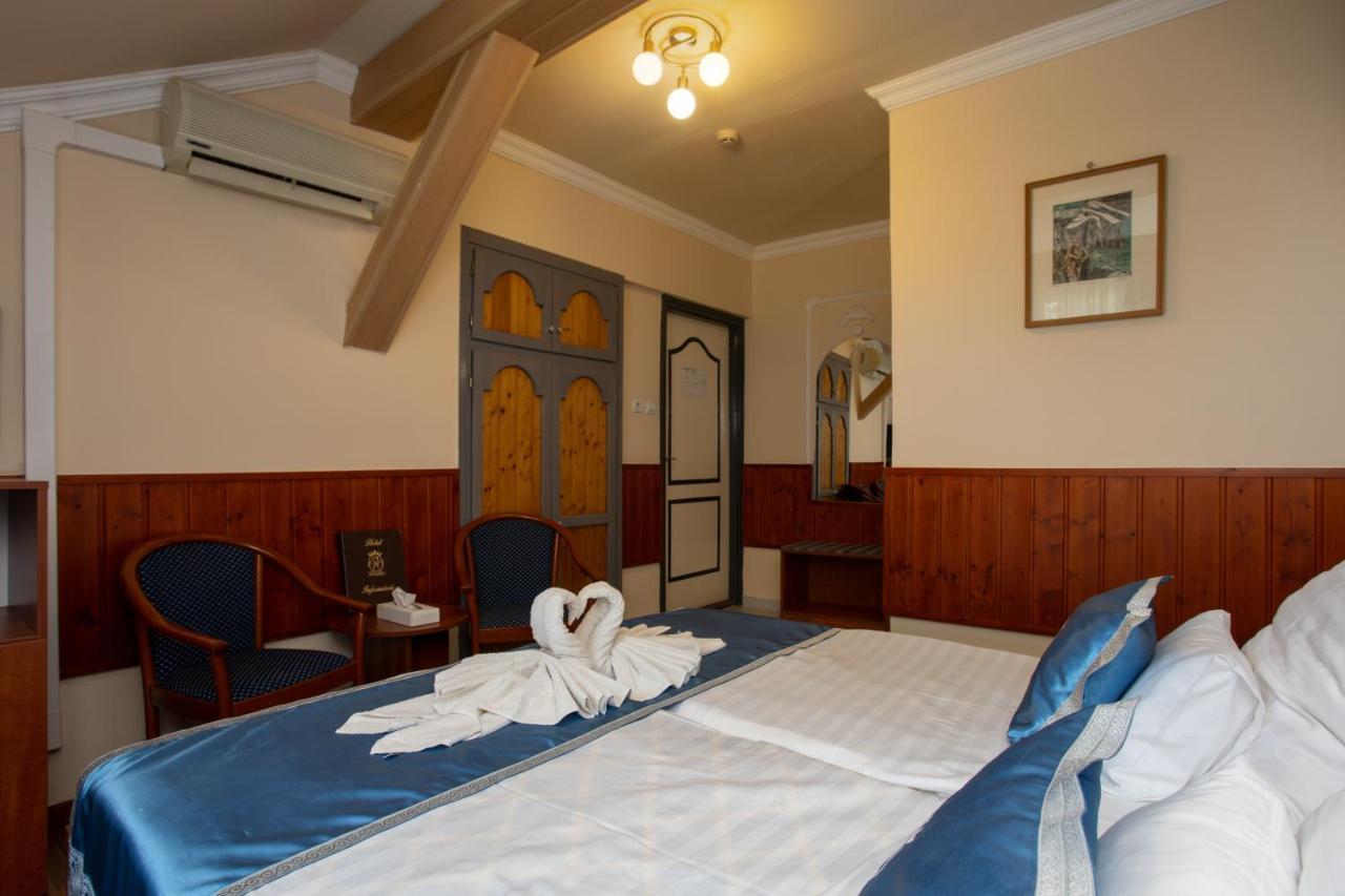 סגד Illes Hotel מראה חיצוני תמונה